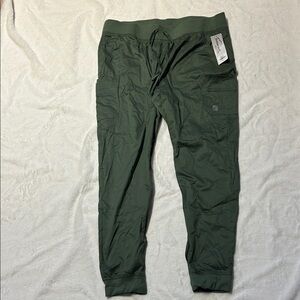 Women’s Olive Green Cargo Scrub Pants